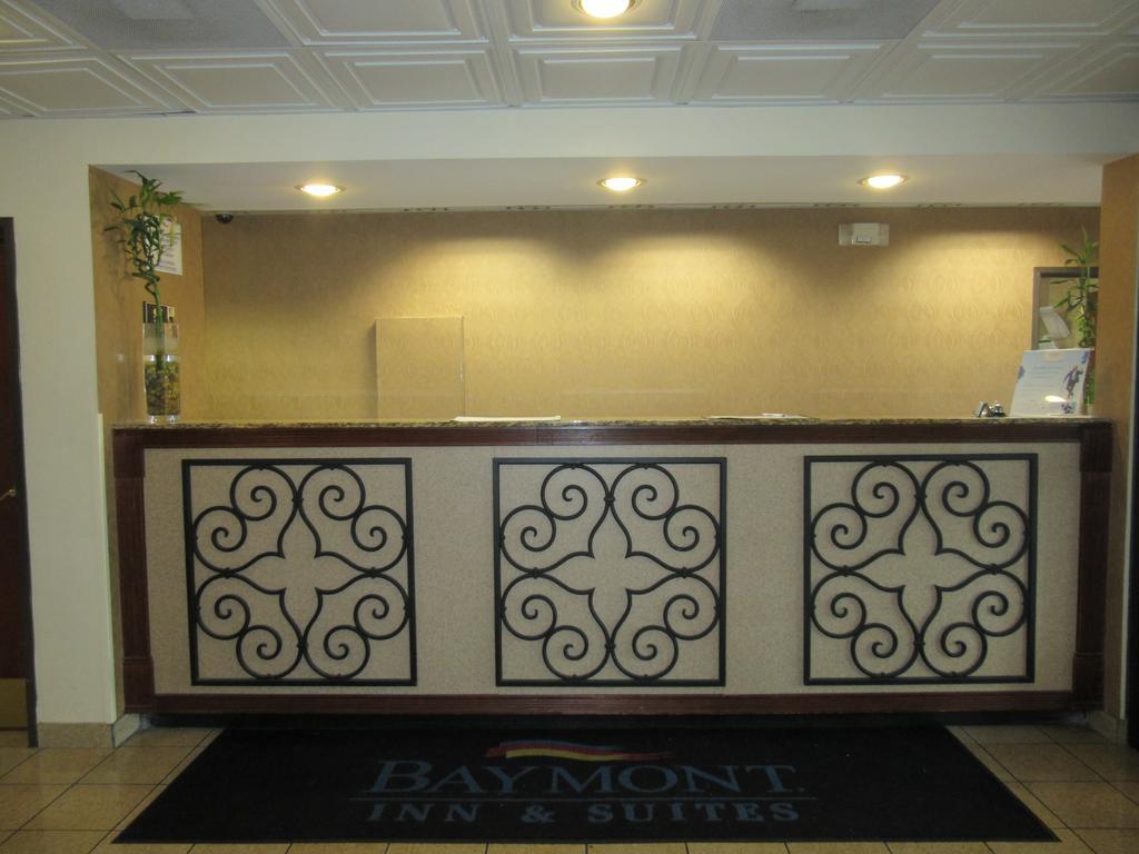 Baymont By Wyndham Columbia Fort Jackson Bagian luar foto
