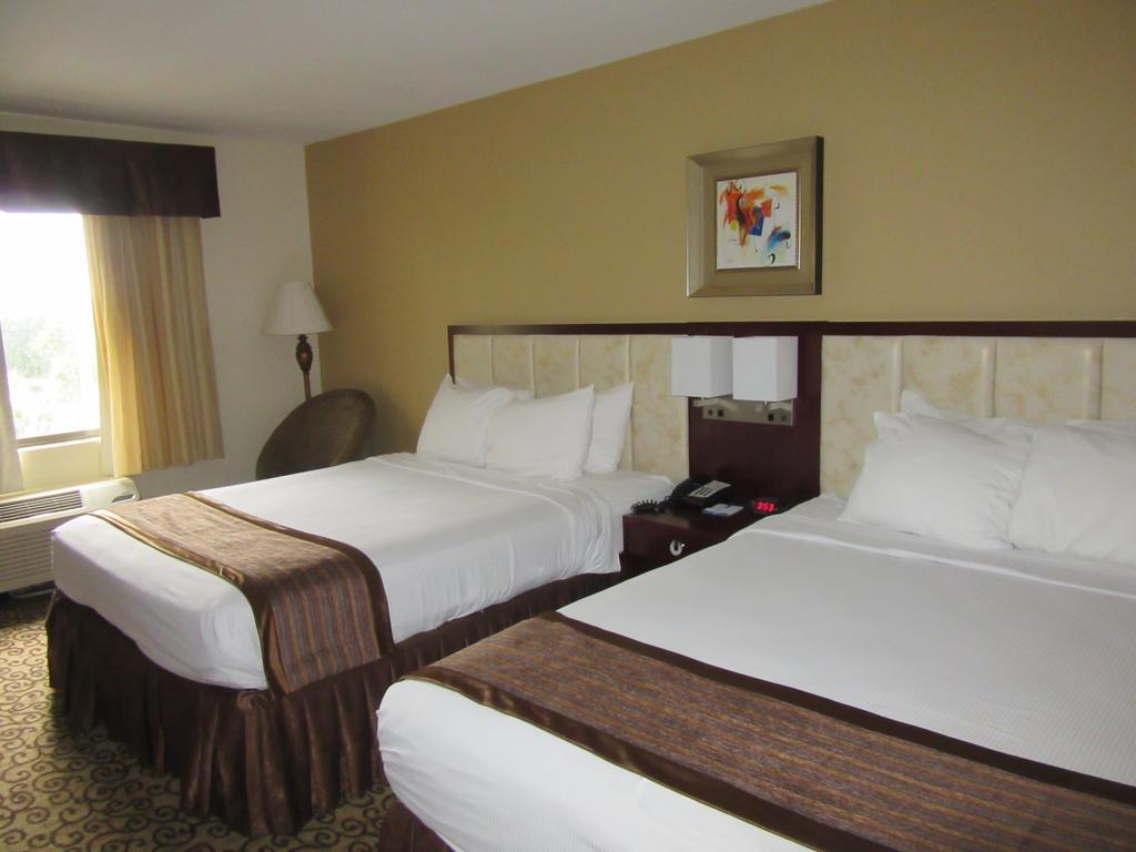 Baymont By Wyndham Columbia Fort Jackson Bagian luar foto
