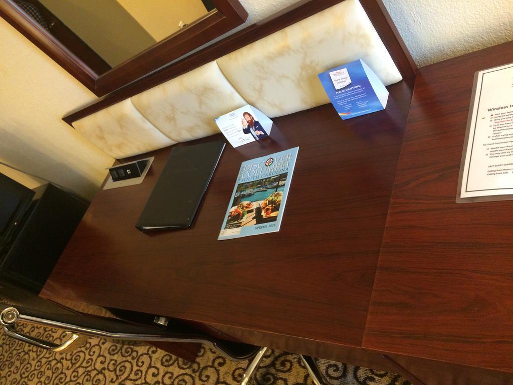 Baymont By Wyndham Columbia Fort Jackson Bagian luar foto